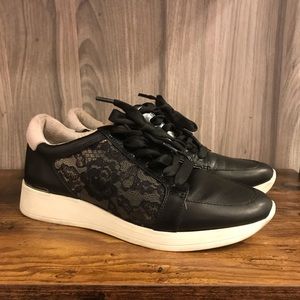 Louise Et Cie Black combo lace-up sneaker